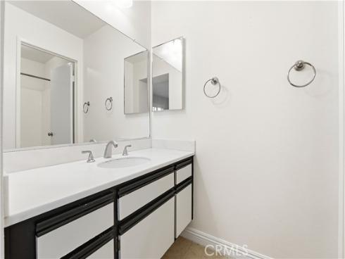 51 Greenmoor , Irvine, CA