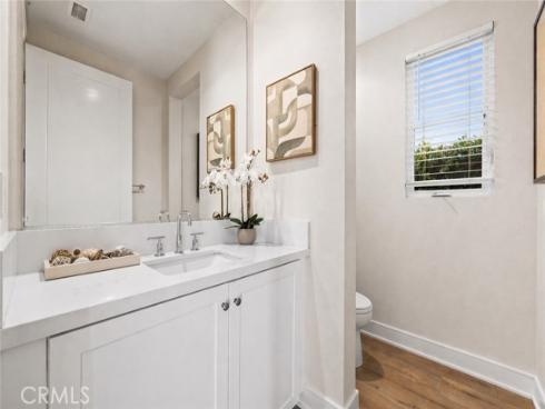 162 Winnett , Irvine, CA