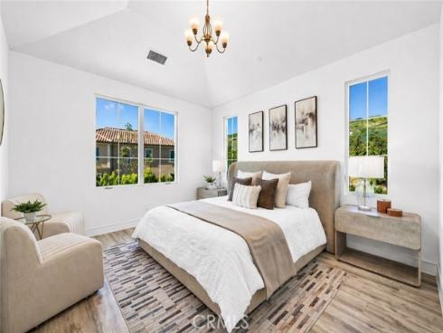 162 Winnett , Irvine, CA