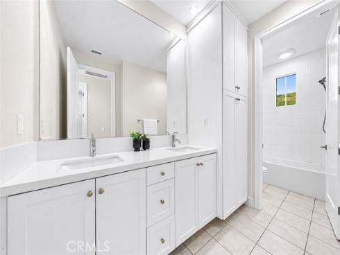 162 Winnett , Irvine, CA