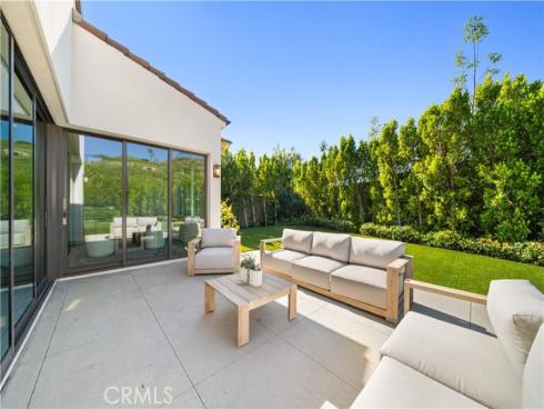 162 Winnett , Irvine, CA