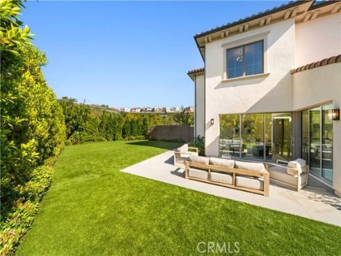 162 Winnett , Irvine, CA