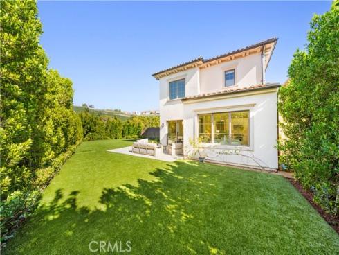 162 Winnett , Irvine, CA