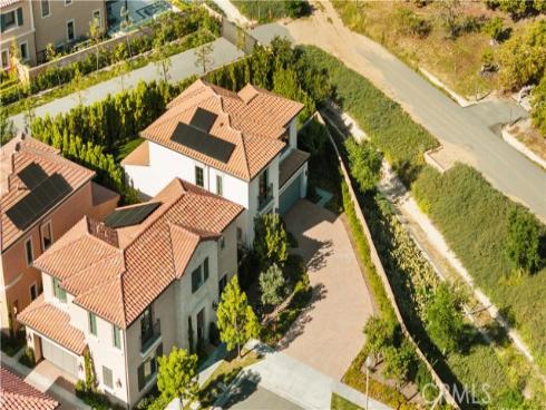 162 Winnett , Irvine, CA