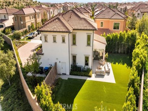 162 Winnett , Irvine, CA