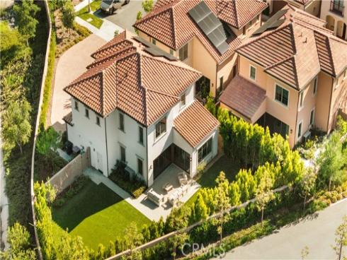 162 Winnett , Irvine, CA