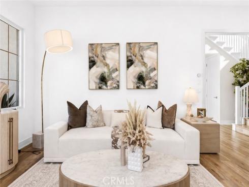 162 Winnett , Irvine, CA