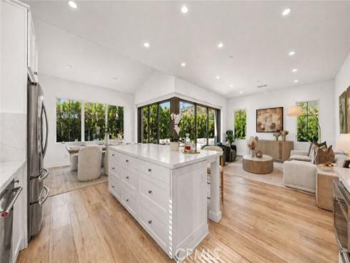 162 Winnett , Irvine, CA