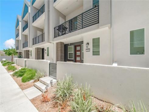 233 Sash , Irvine, CA