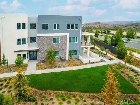 352  Tank  , Irvine, CA