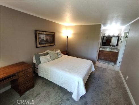 36 Woodleaf , Irvine, CA