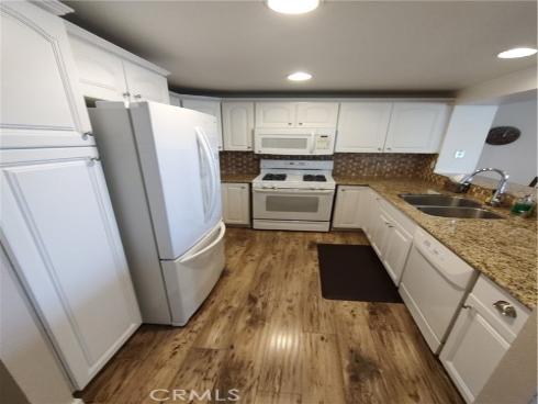 36 Woodleaf , Irvine, CA