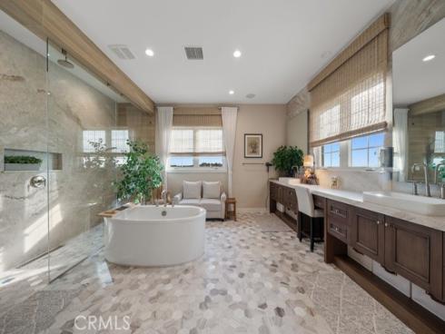 100 Boulder Pass , Irvine, CA