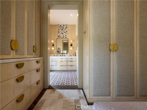 76 Golden Eagle , Irvine, CA
