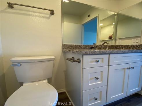 4  Windwood  , Irvine, CA