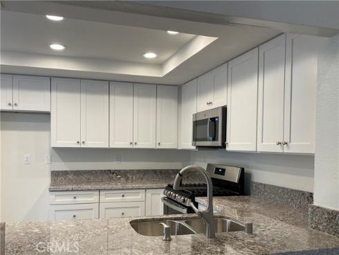 4  Windwood  , Irvine, CA