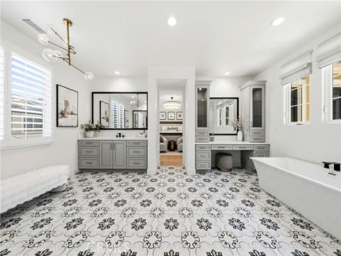 123 salt spring , Irvine, CA