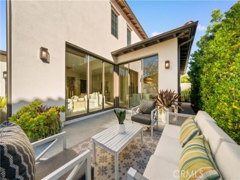 126  Bellini  , Irvine, CA
