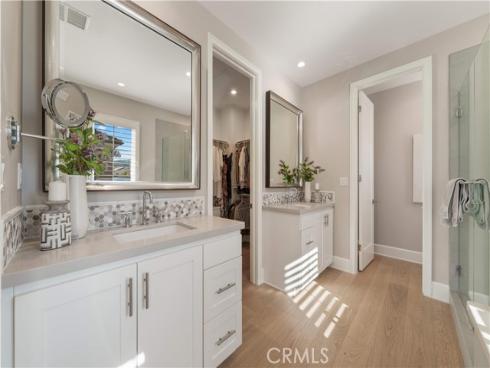 126  Bellini  , Irvine, CA