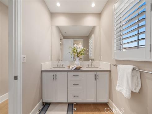 126  Bellini  , Irvine, CA