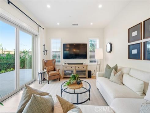 109  Fairgreen  , Irvine, CA