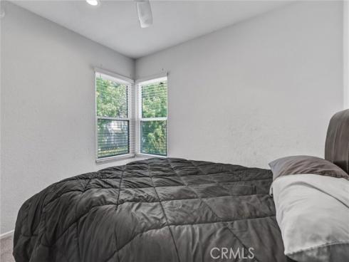 88 Greenmoor , Irvine, CA