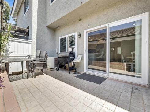 88 Greenmoor , Irvine, CA