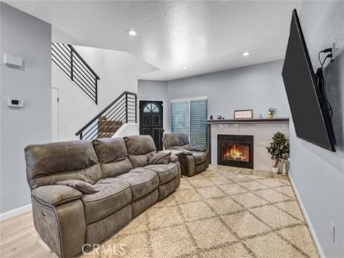 88 Greenmoor , Irvine, CA