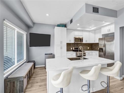 88 Greenmoor , Irvine, CA