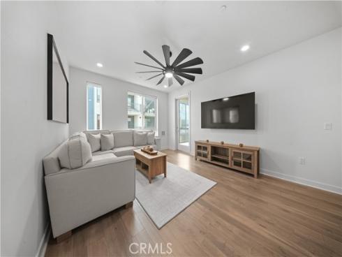2412 Nolita , Irvine, CA