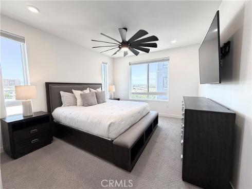 2412 Nolita , Irvine, CA
