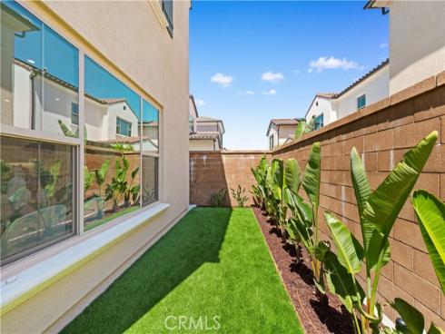 242  Maricopa  , Irvine, CA