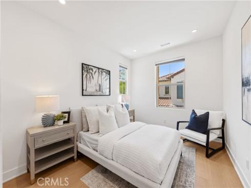 242  Maricopa  , Irvine, CA