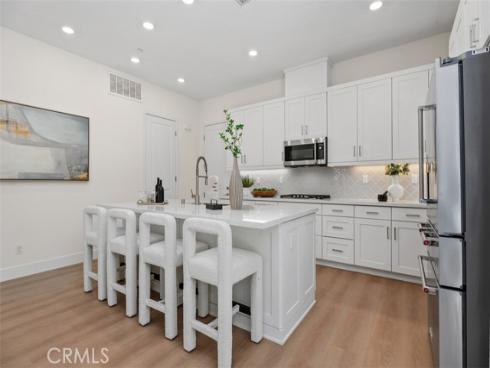 121  Bosal  , Irvine, CA