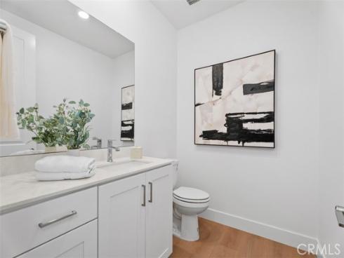 121  Bosal  , Irvine, CA