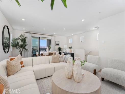 121  Bosal  , Irvine, CA