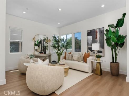 121  Bosal  , Irvine, CA
