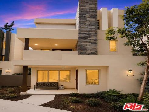 116 Catalyst , Irvine, CA