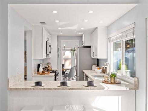 15  Bluecoat  , Irvine, CA
