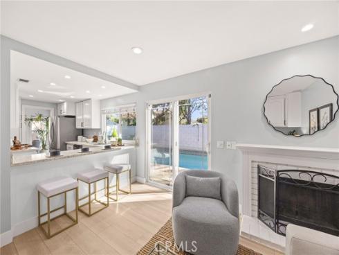 15  Bluecoat  , Irvine, CA