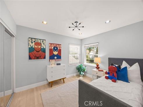 15  Bluecoat  , Irvine, CA
