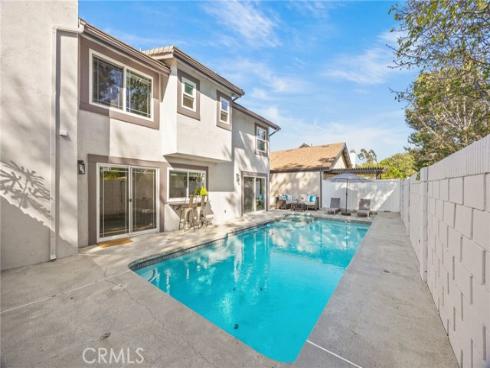 15  Bluecoat  , Irvine, CA