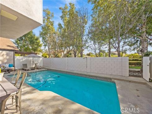 15  Bluecoat  , Irvine, CA
