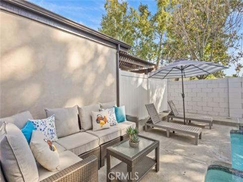 15  Bluecoat  , Irvine, CA