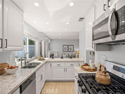 15  Bluecoat  , Irvine, CA