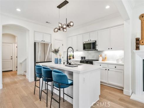 100  Alhambra  , Irvine, CA