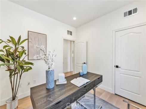 100  Alhambra  , Irvine, CA