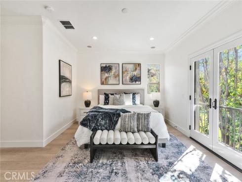 100  Alhambra  , Irvine, CA