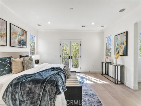 100  Alhambra  , Irvine, CA