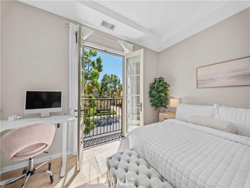 81 Cactus Flower , Irvine, CA